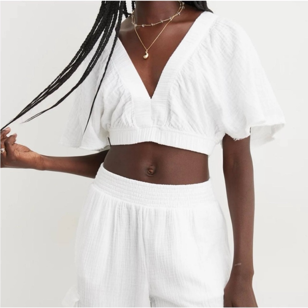 Aerie Cream Ribbed Cropped Blouse with Cap Sleeves